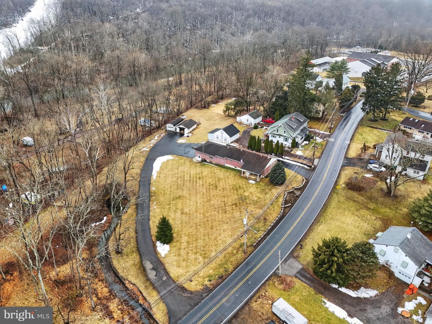 211 Spring Mount Road photo 32