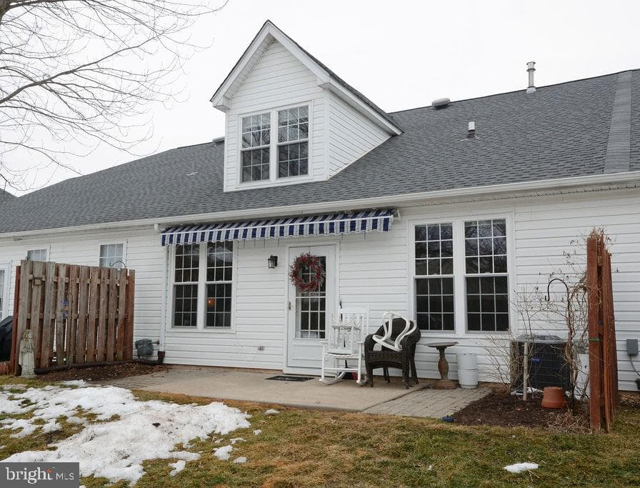 443 Ruth Court photo 4