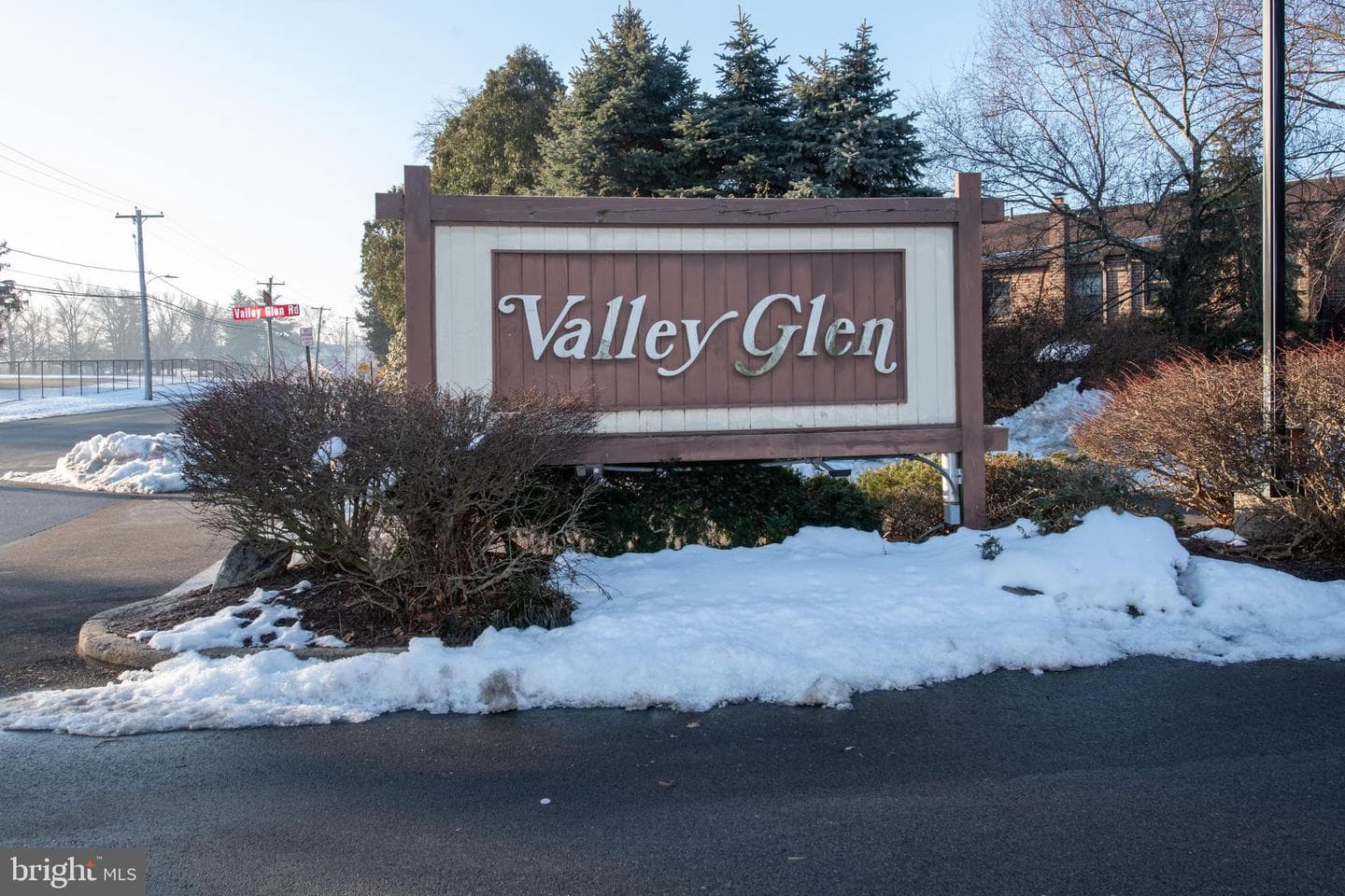 310 Glen Way #310 photo 2