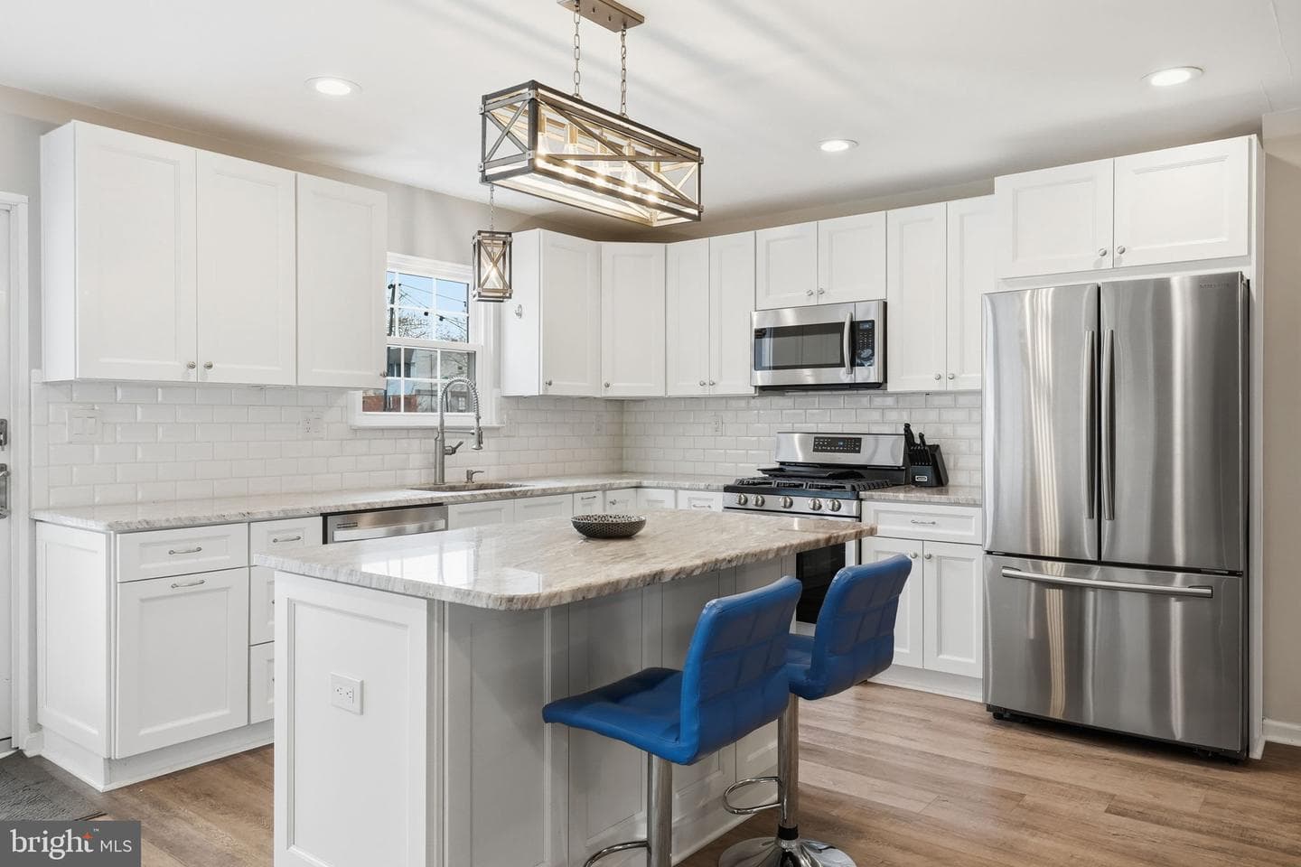 515 Williamsburg Way photo 10