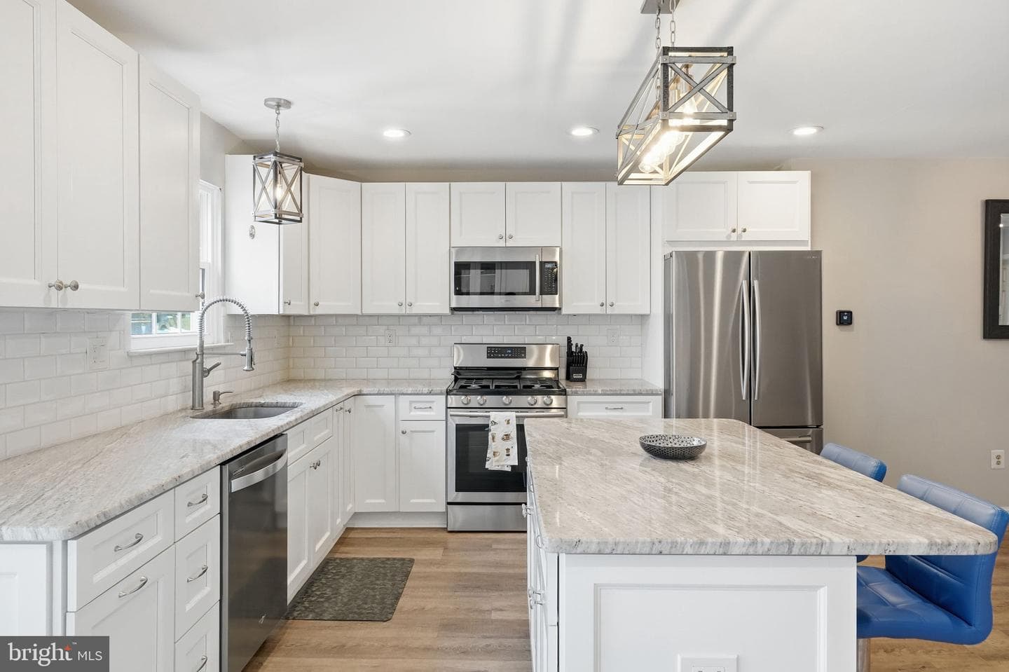 515 Williamsburg Way photo 11