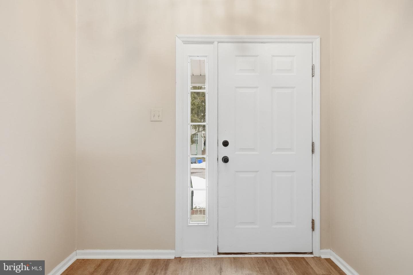 515 Williamsburg Way photo 2