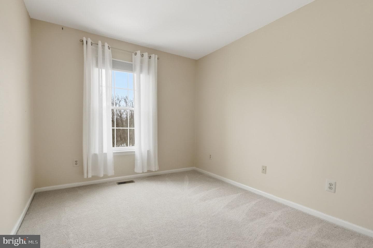 515 Williamsburg Way photo 20