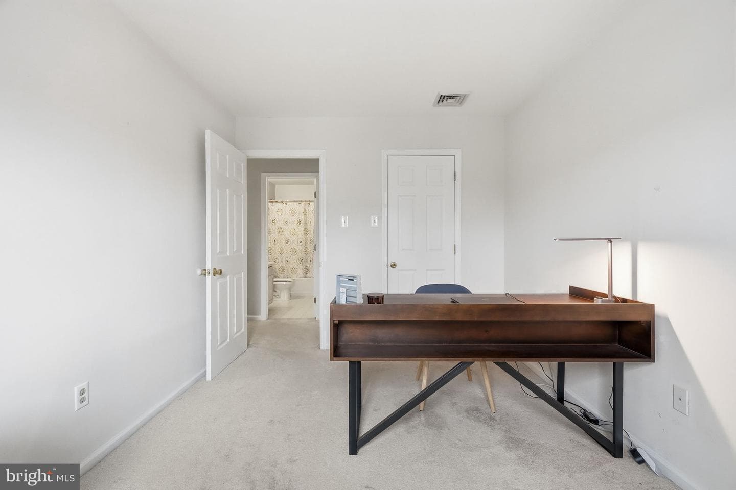 515 Williamsburg Way photo 24