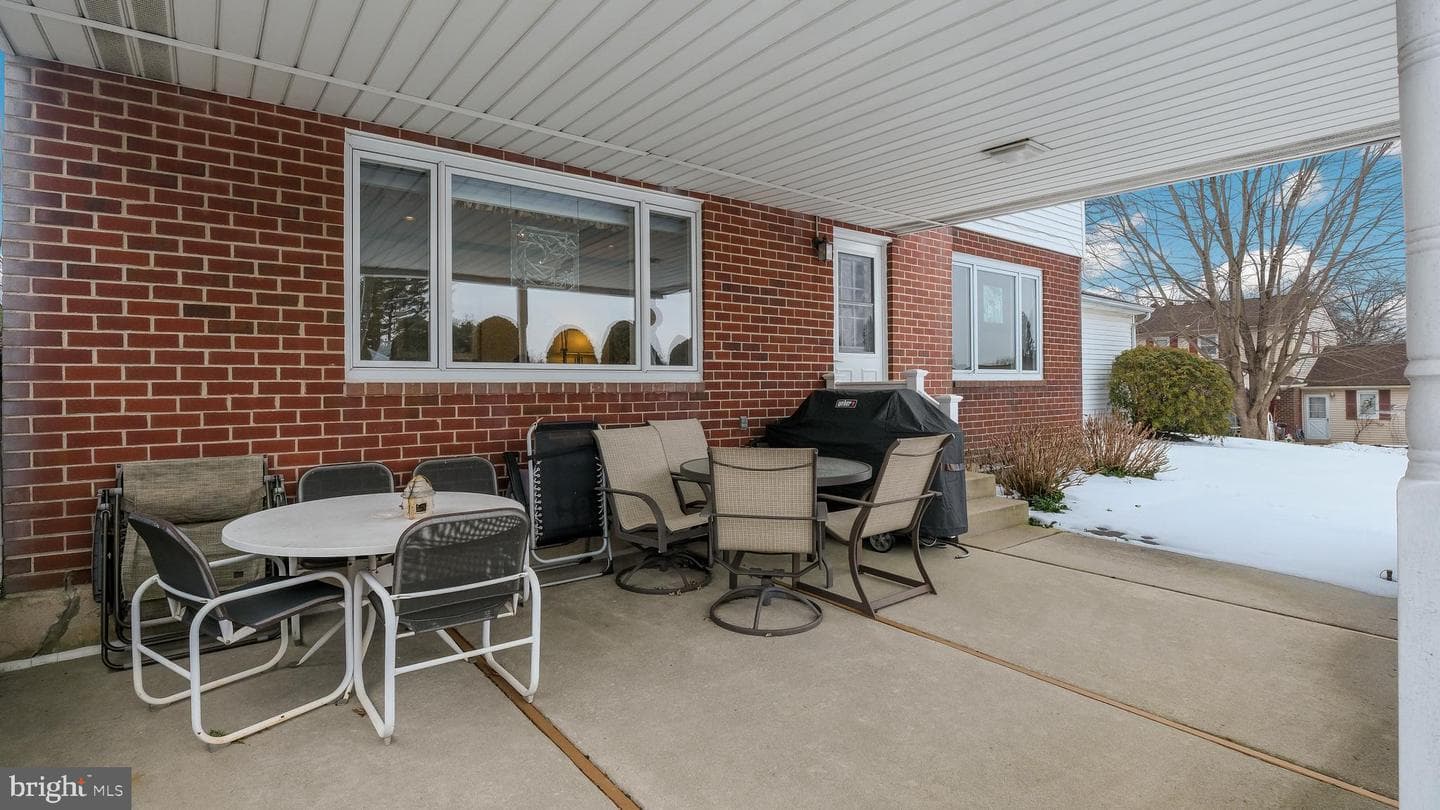 799 Bobwhite Lane photo 29