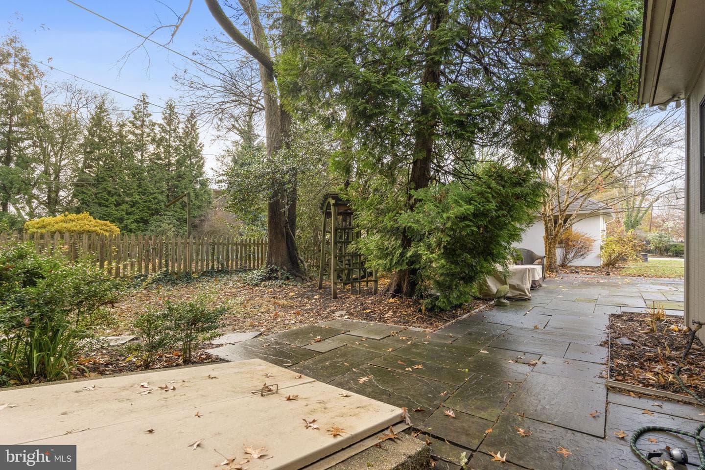 13 E Newfield Way photo 71
