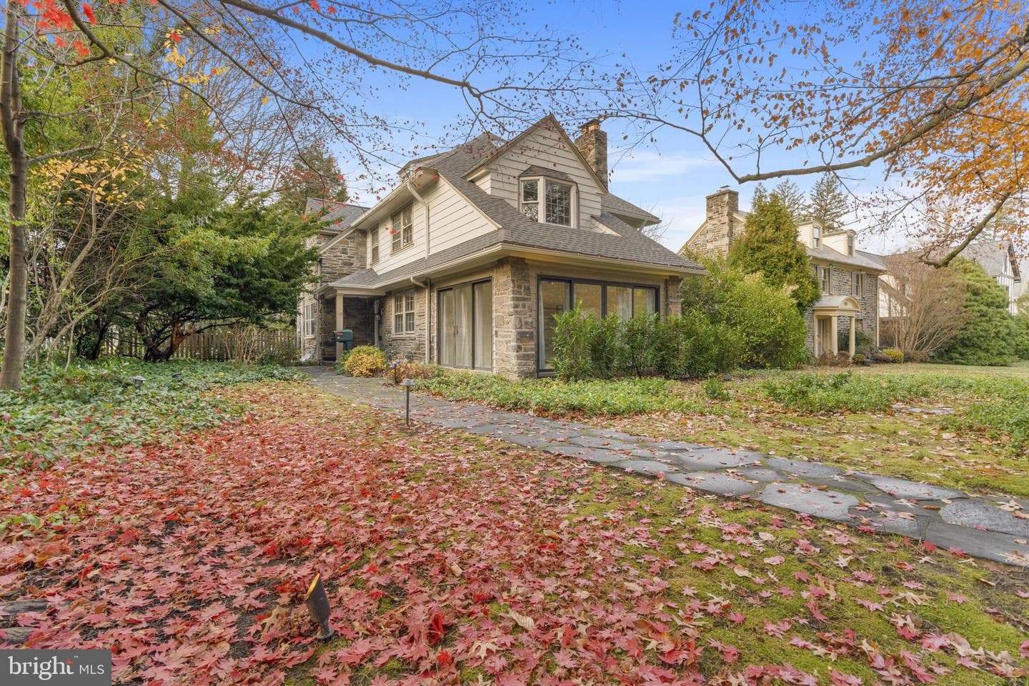 13 E Newfield Way photo 89