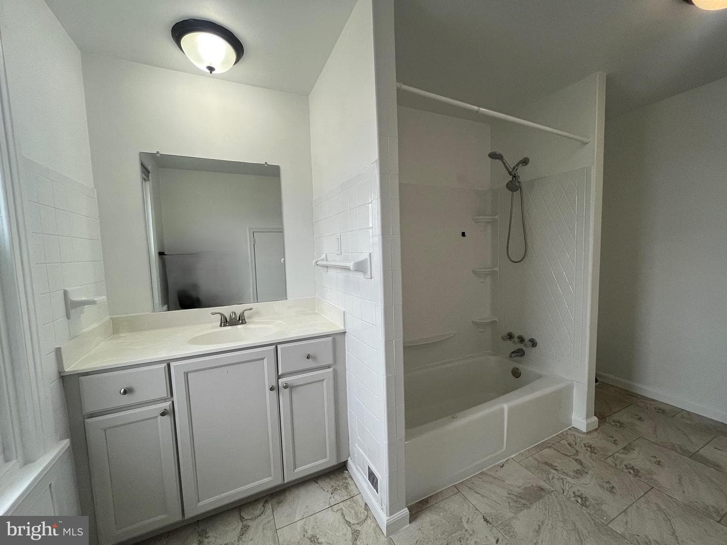 320 South Street photo 23