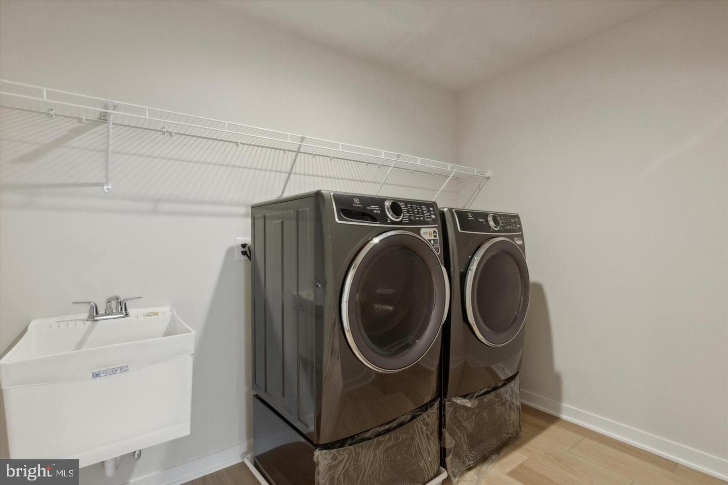 211 Lilac Street photo 13