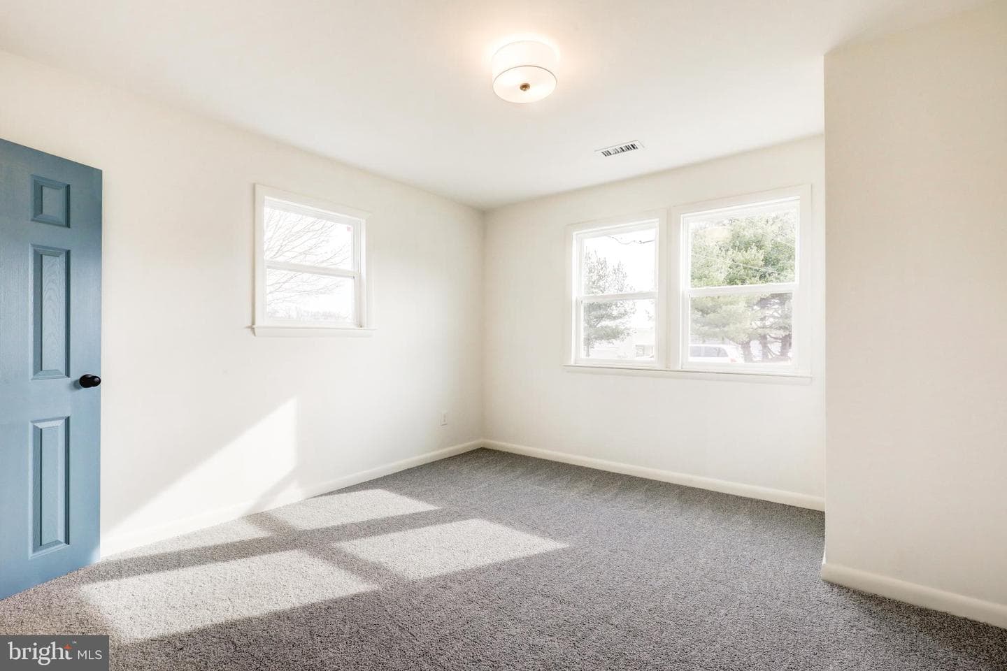 225 Potts Drive photo 17