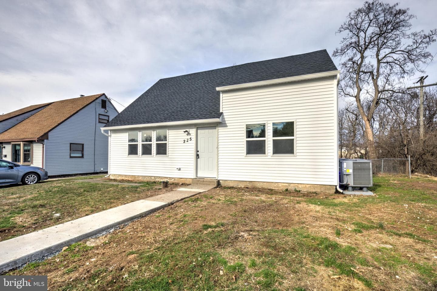 225 Potts Drive photo 28