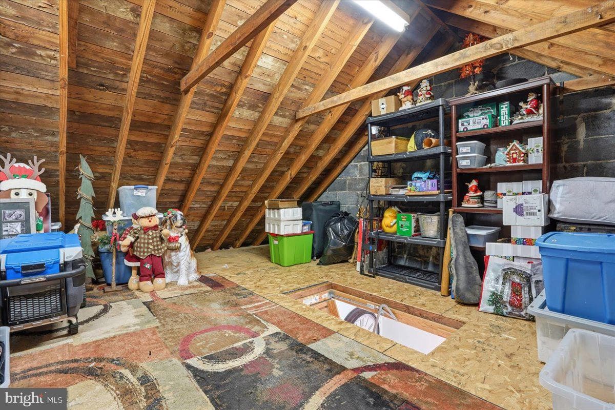 852 Feist Avenue photo 43