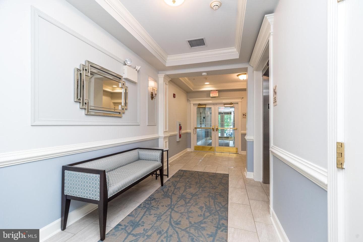 4104 Lilac Court photo 3