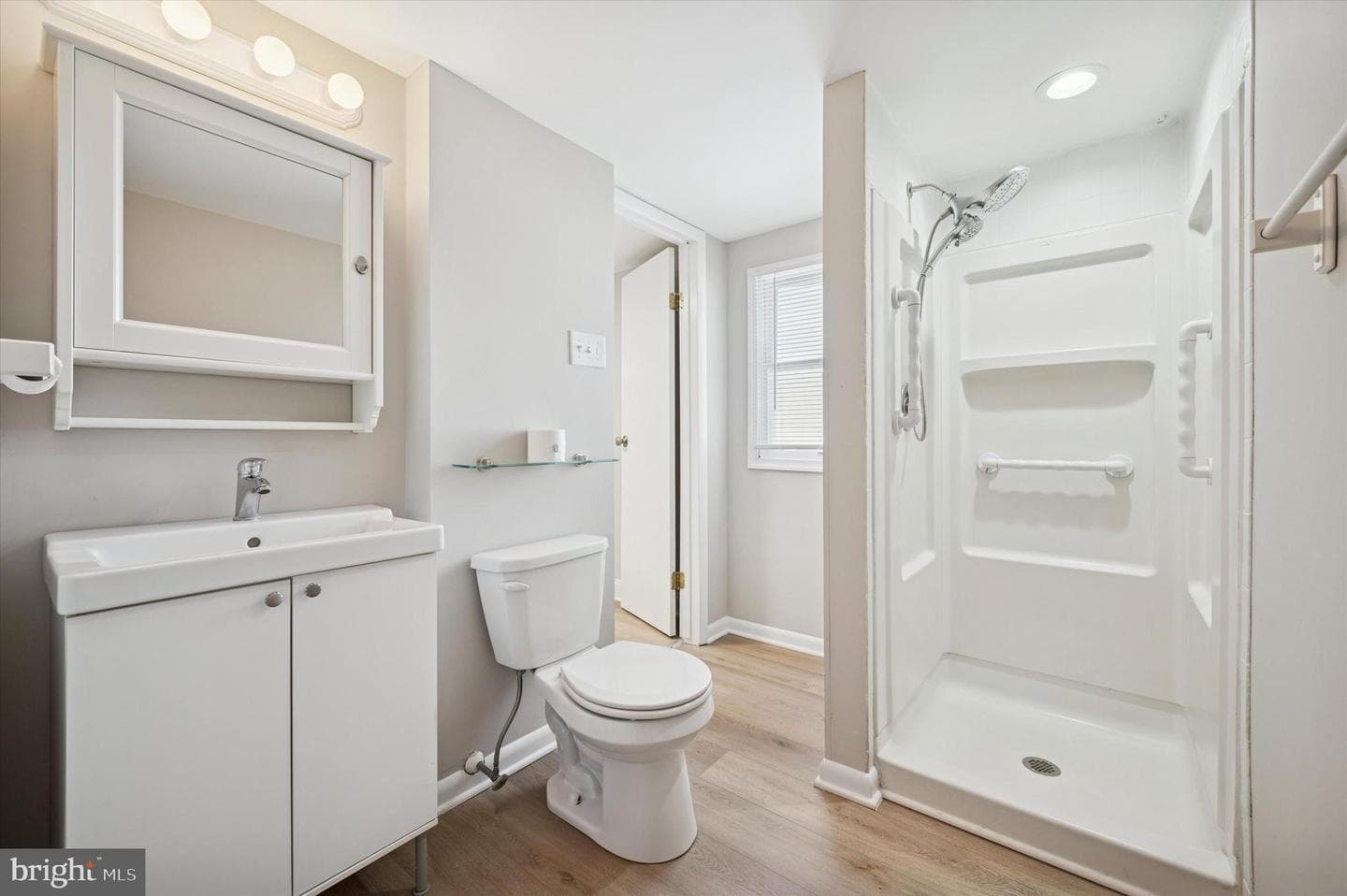 513 Stewart Road photo 17