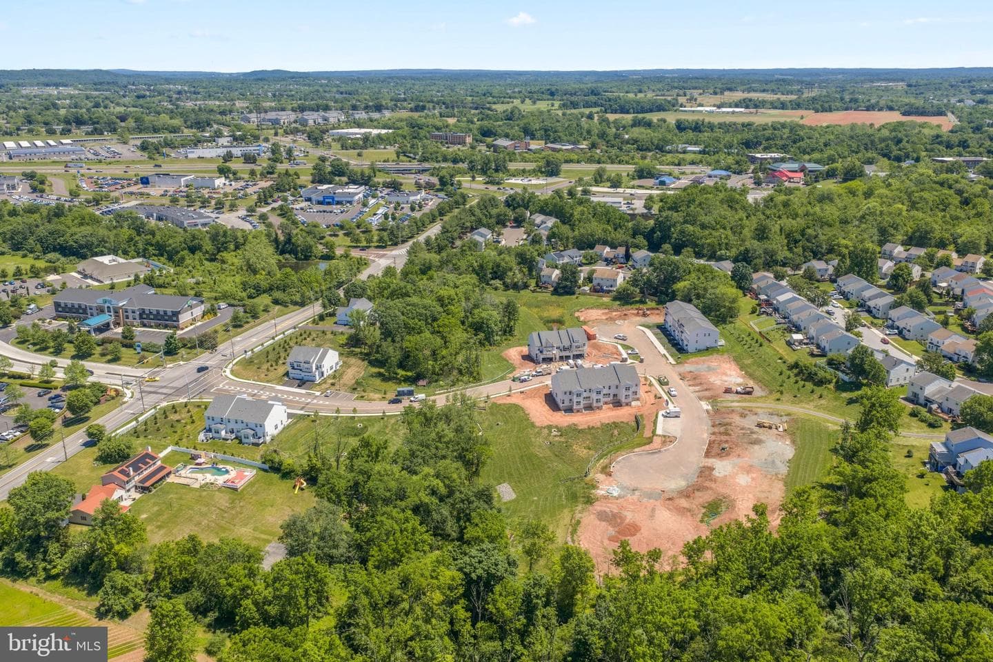 300 East Sawyer Court photo 18