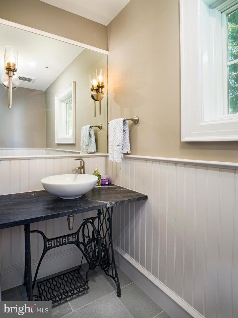 11 Shirley Road photo 23