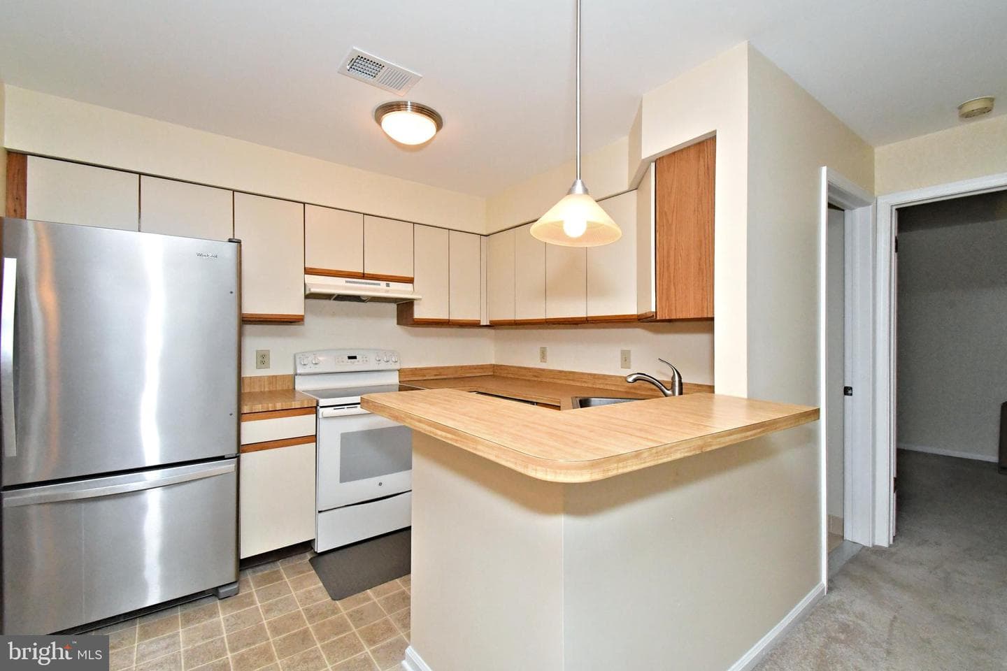 1203 Foxmeadow Drive #condo 1203 photo 12