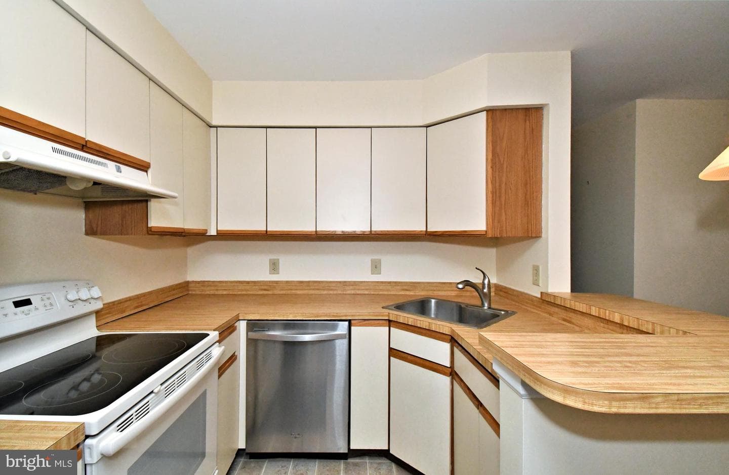1203 Foxmeadow Drive #condo 1203 photo 14
