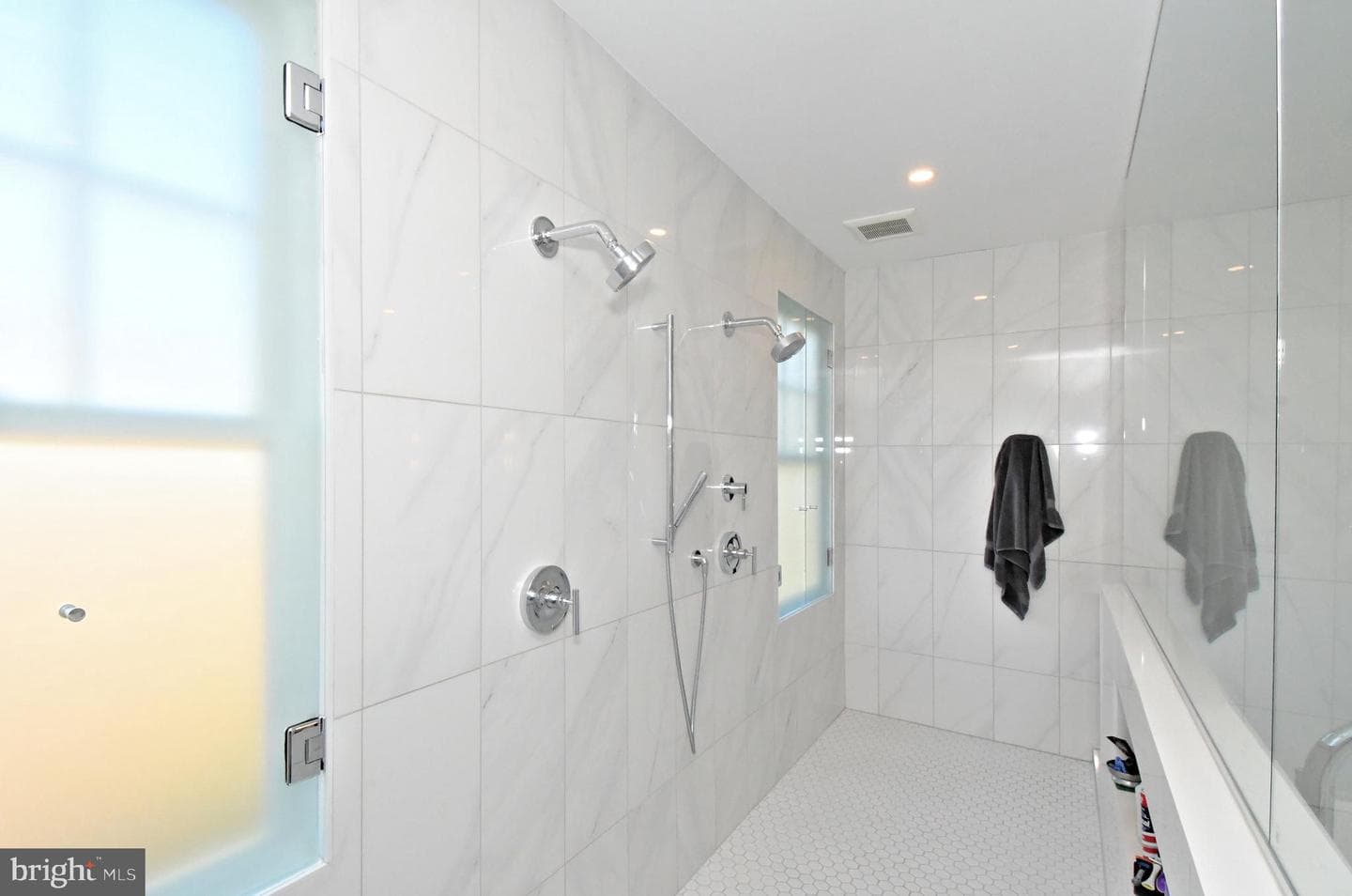 10 Richards Way photo 41