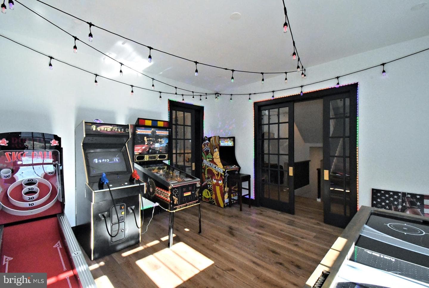 10 Richards Way photo 8
