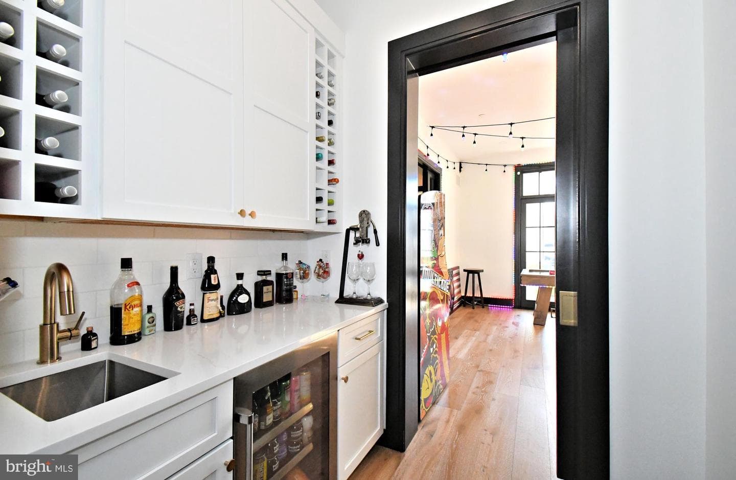 10 Richards Way photo 9