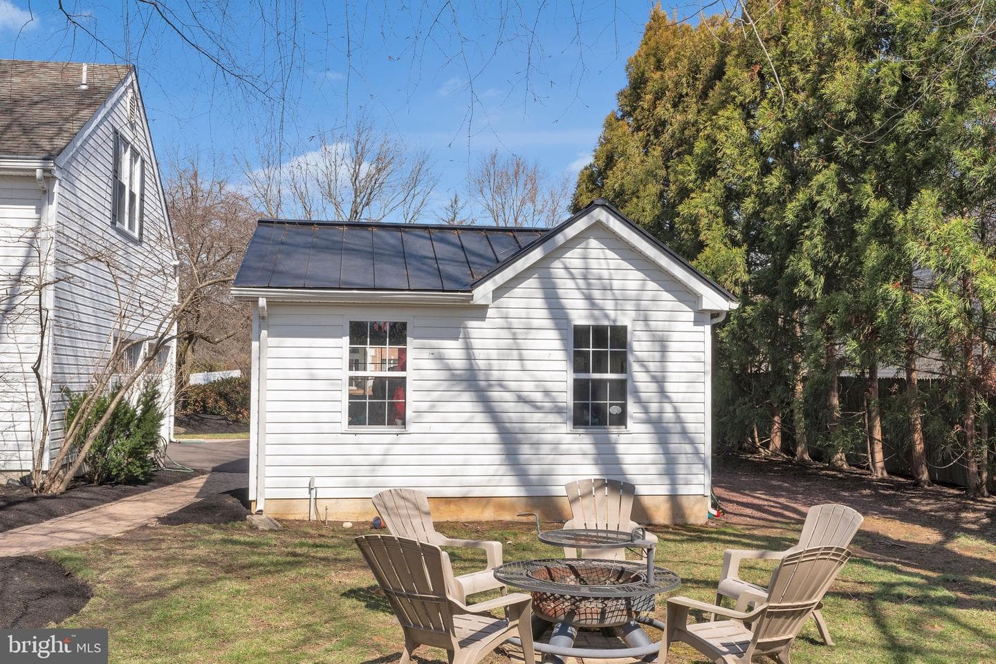 110 Mallard Drive W photo 49