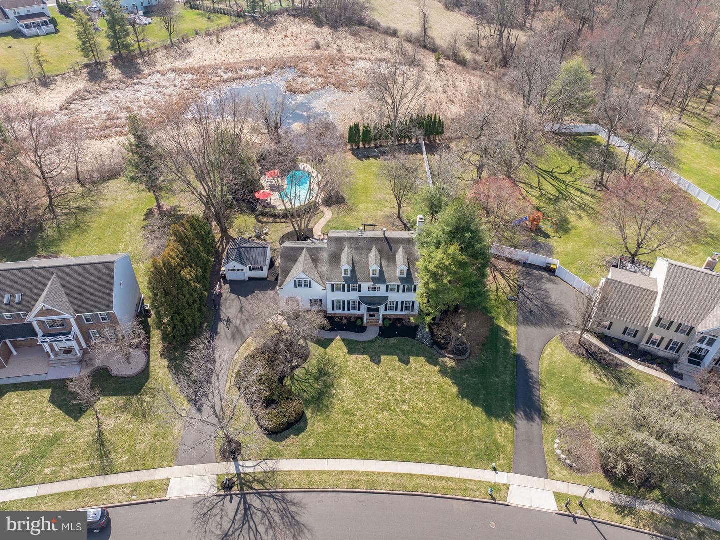 110 Mallard Drive W photo 55