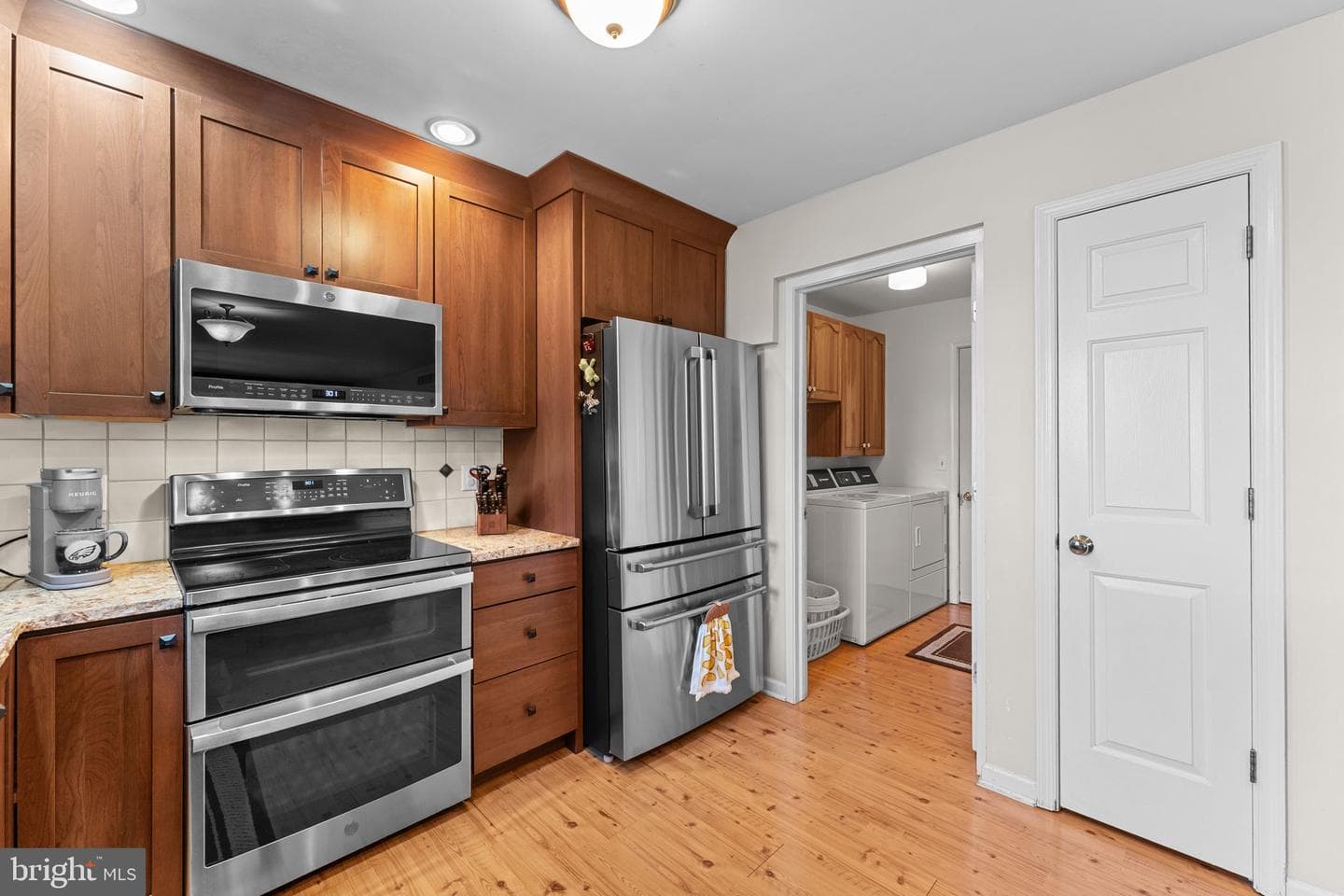 306 Sherwood Court N photo 21