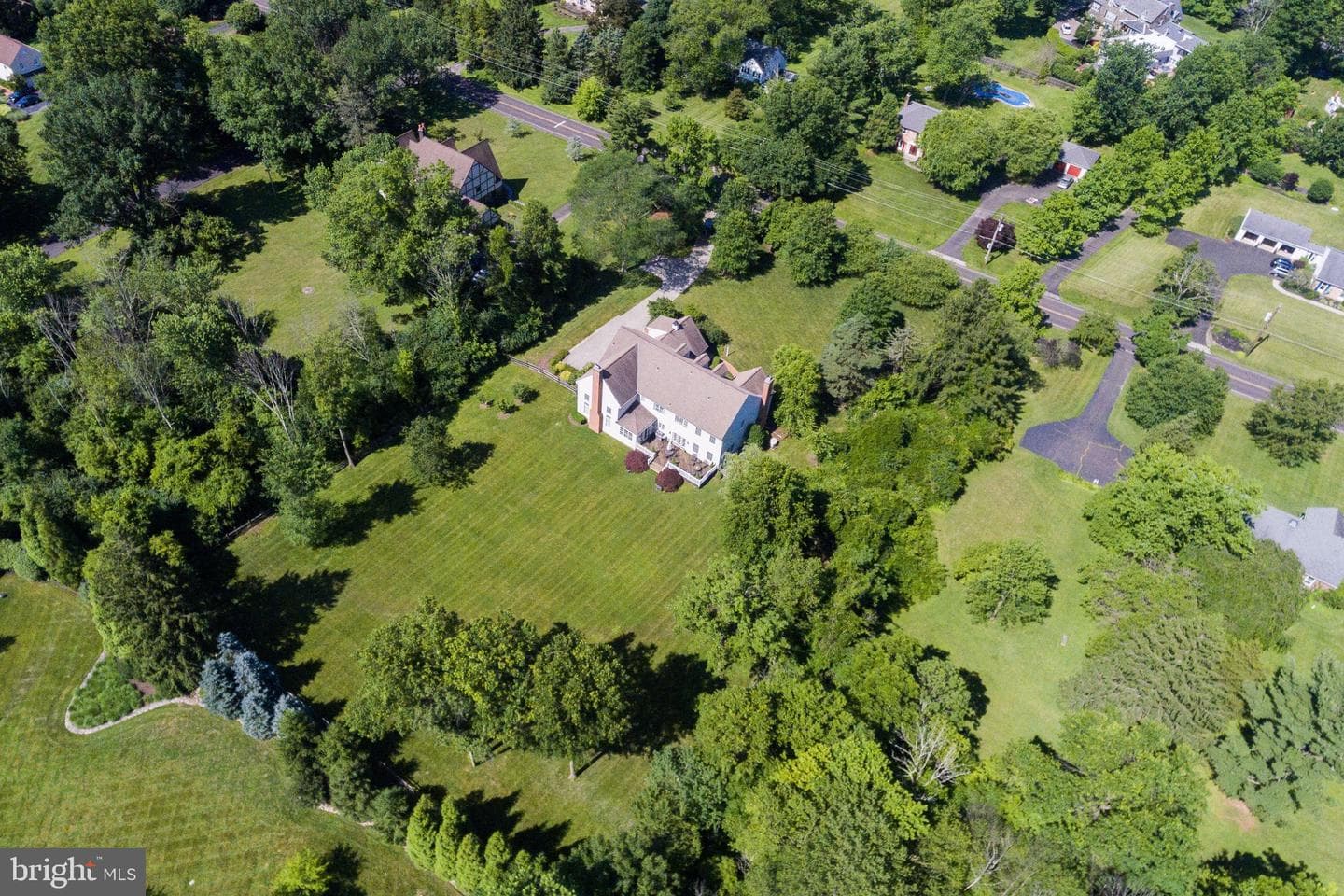 904 Plymouth Road photo 40