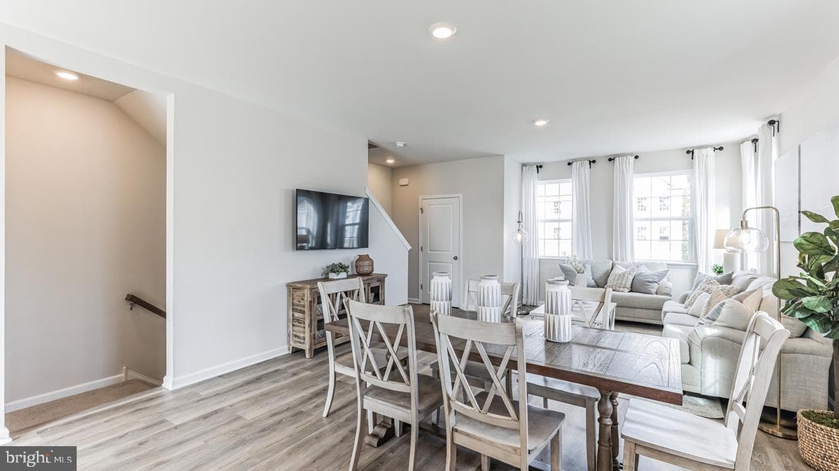 3074 Martha Way photo 9