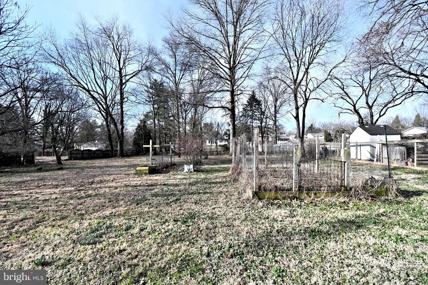 128 Oakdale Avenue photo 75