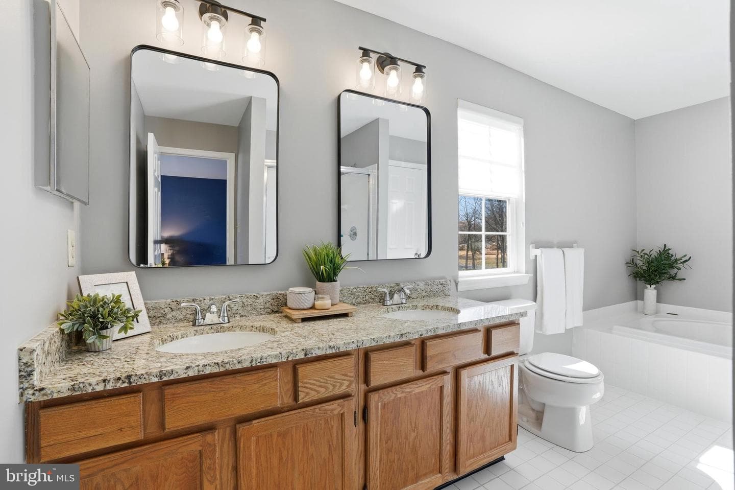 1109 Cornwallis Way photo 29