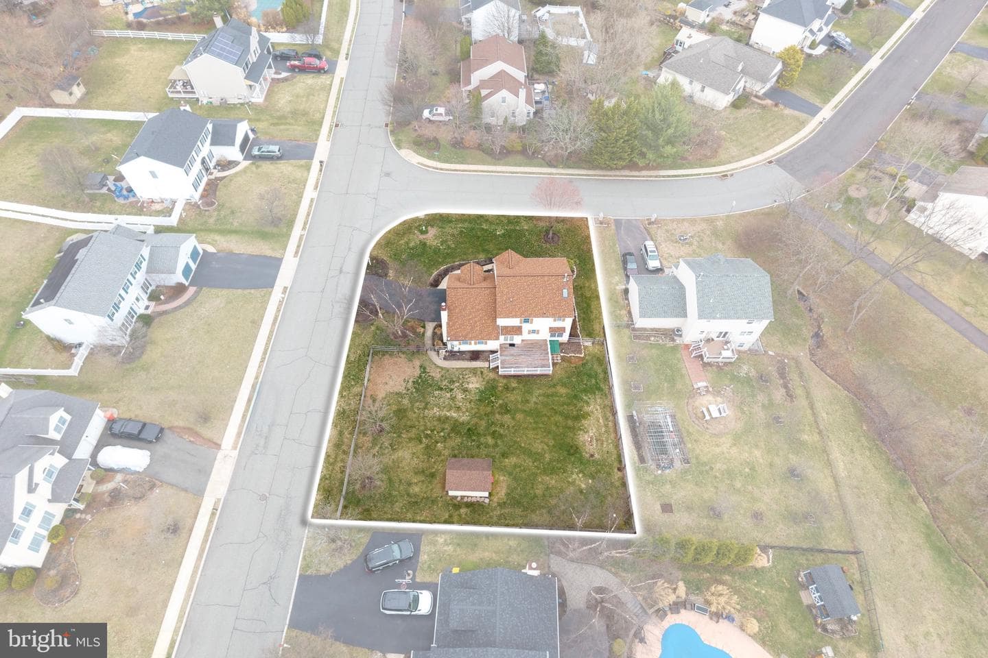 1537 Meadowview Drive photo 24