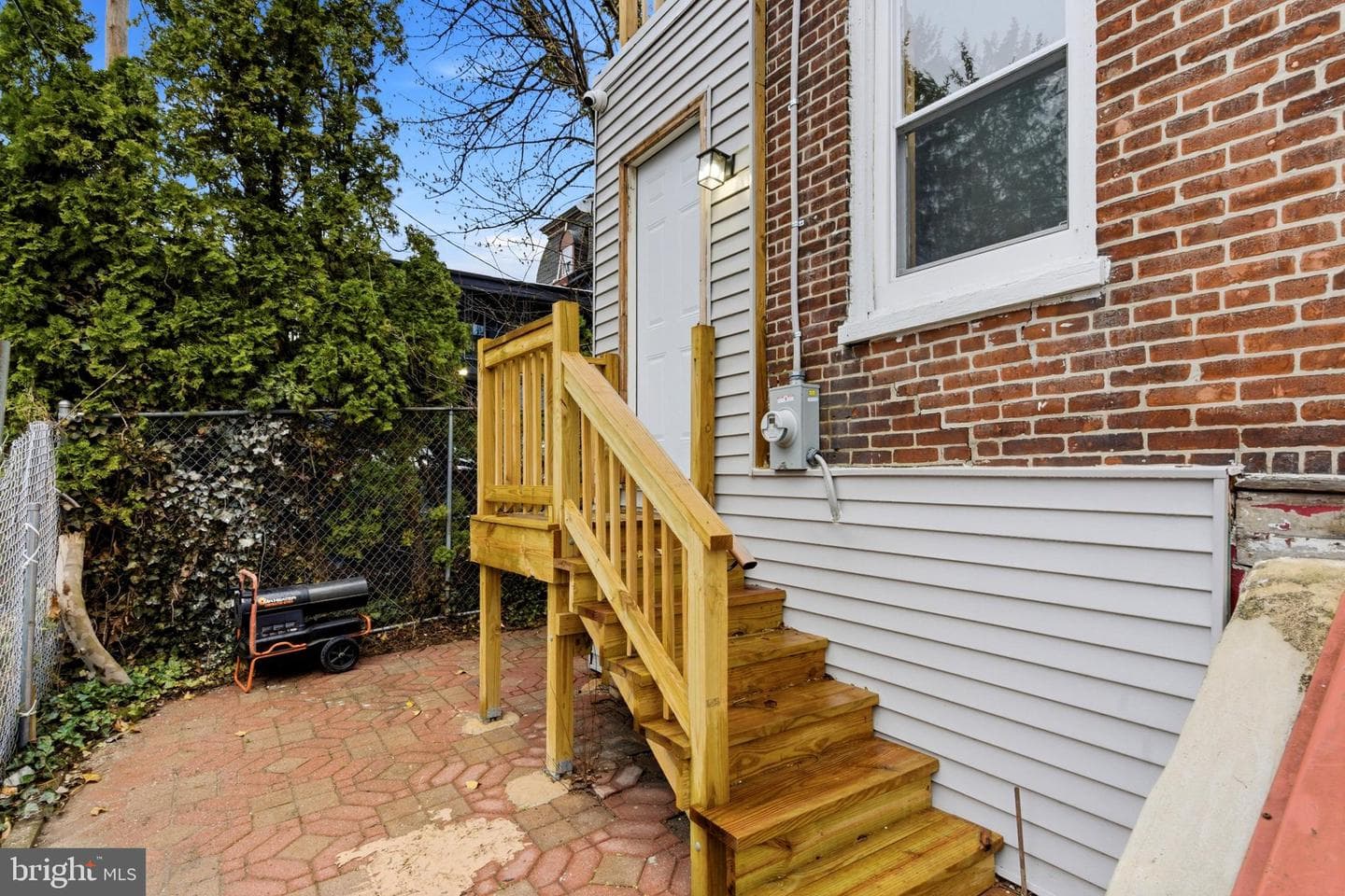 111 Hanover photo 28