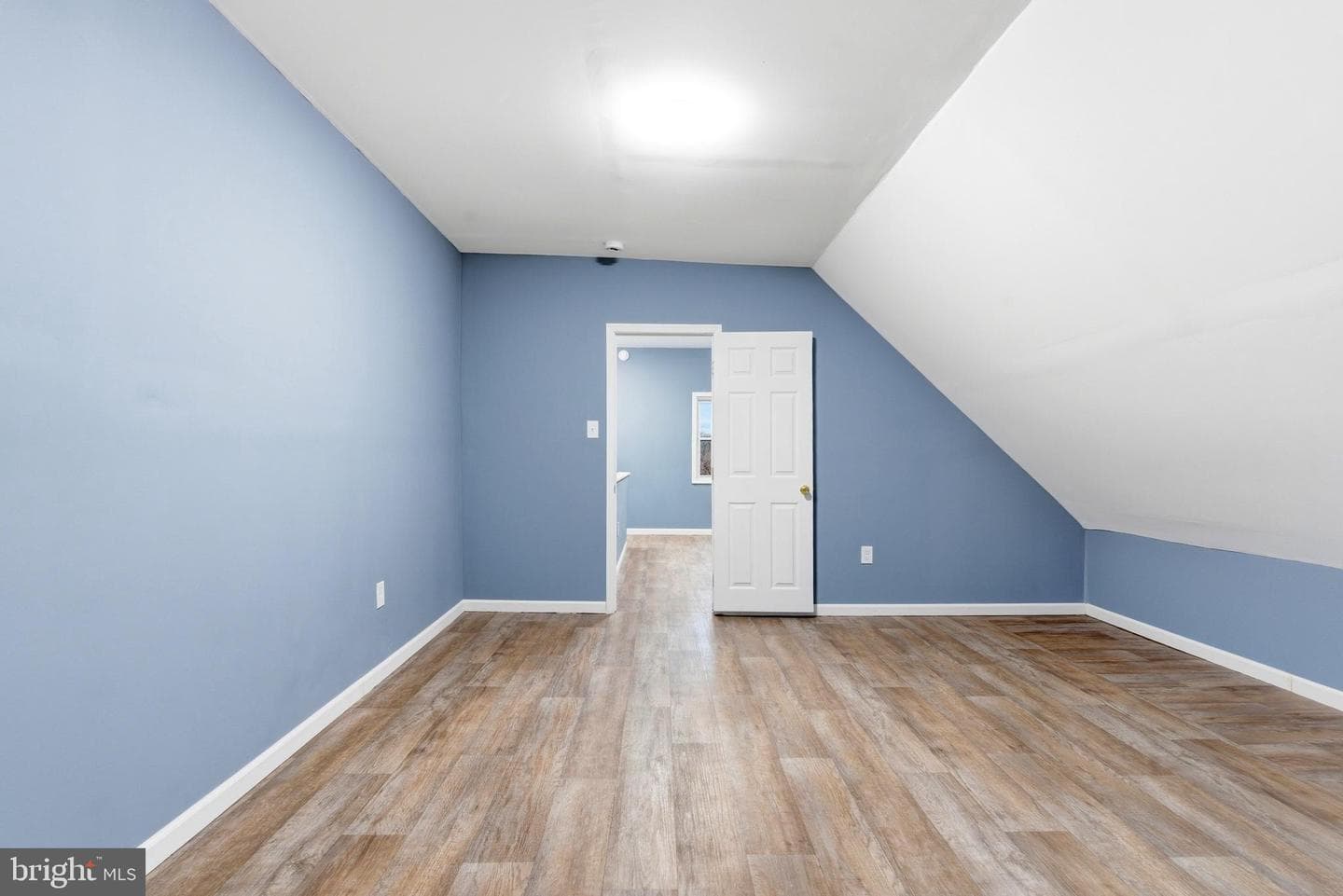 111 Hanover photo 9