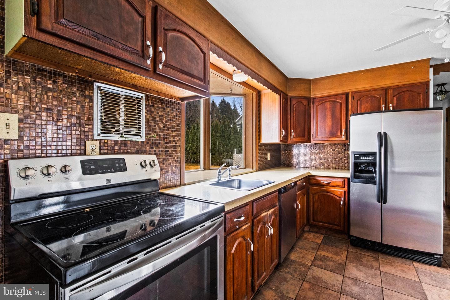 439 Township Line Road photo 12