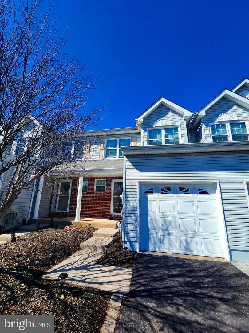 98 Forrest Court photo 31