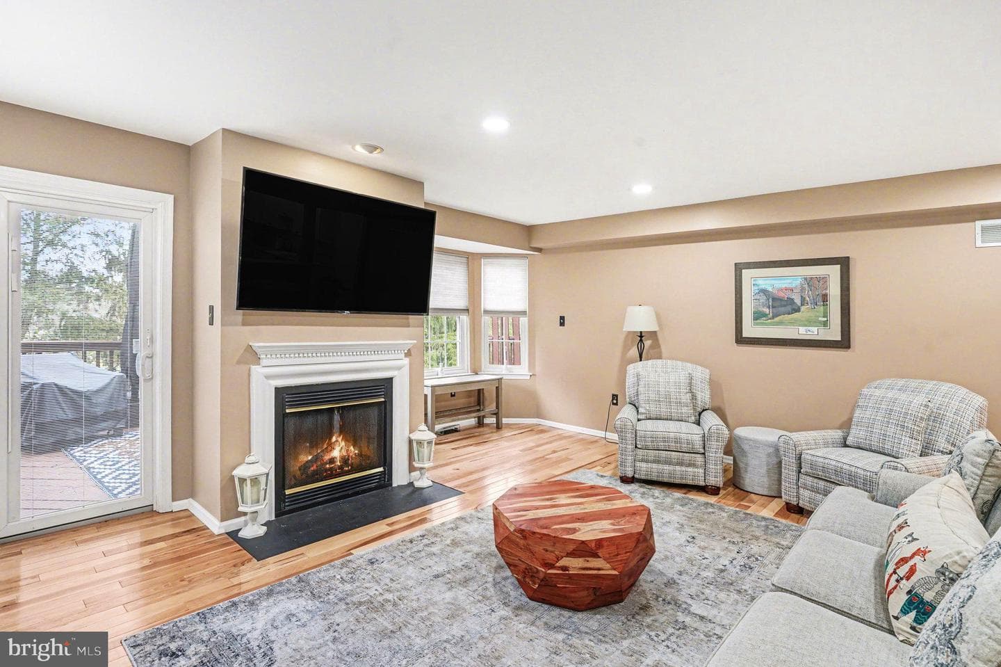 98 Forrest Court photo 9