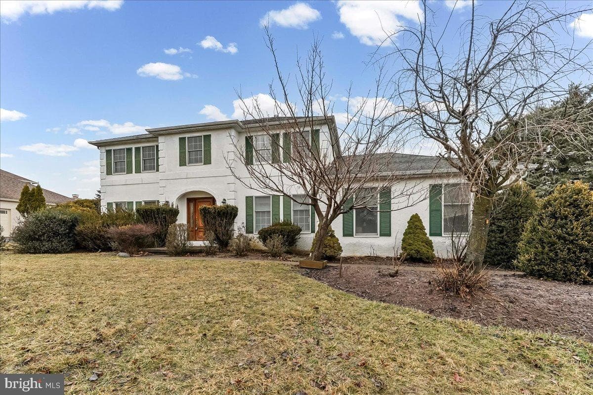 121 Gwynmont Drive photo 2