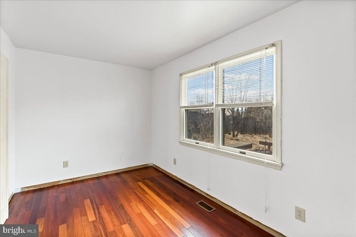 121 Gwynmont Drive photo 26