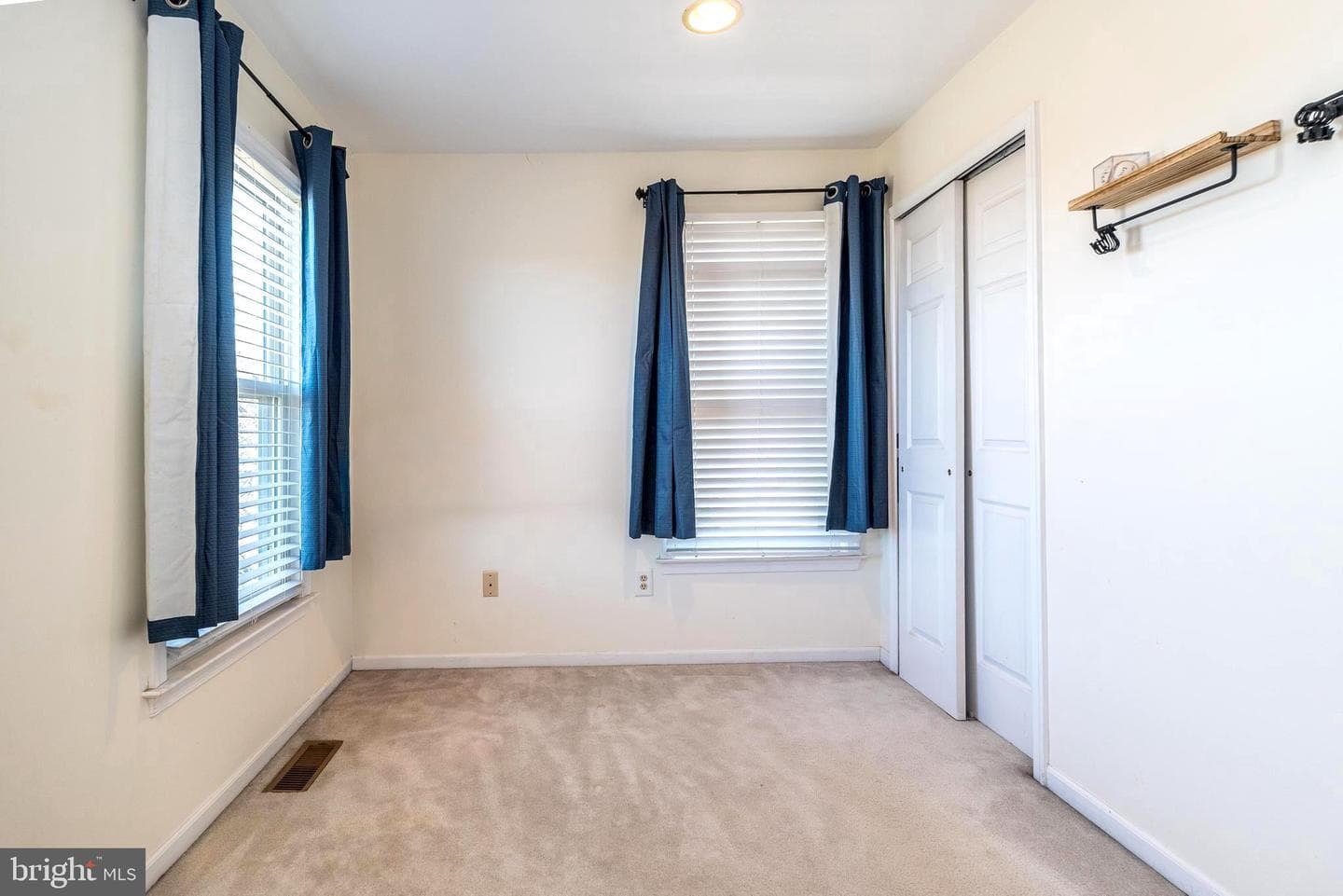 400 Calverton Court photo 28