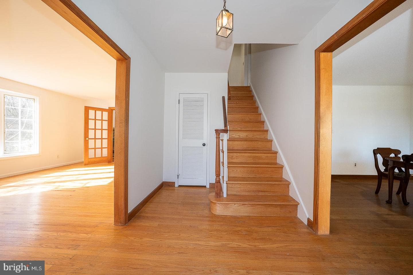 485 Garrison Way photo 6