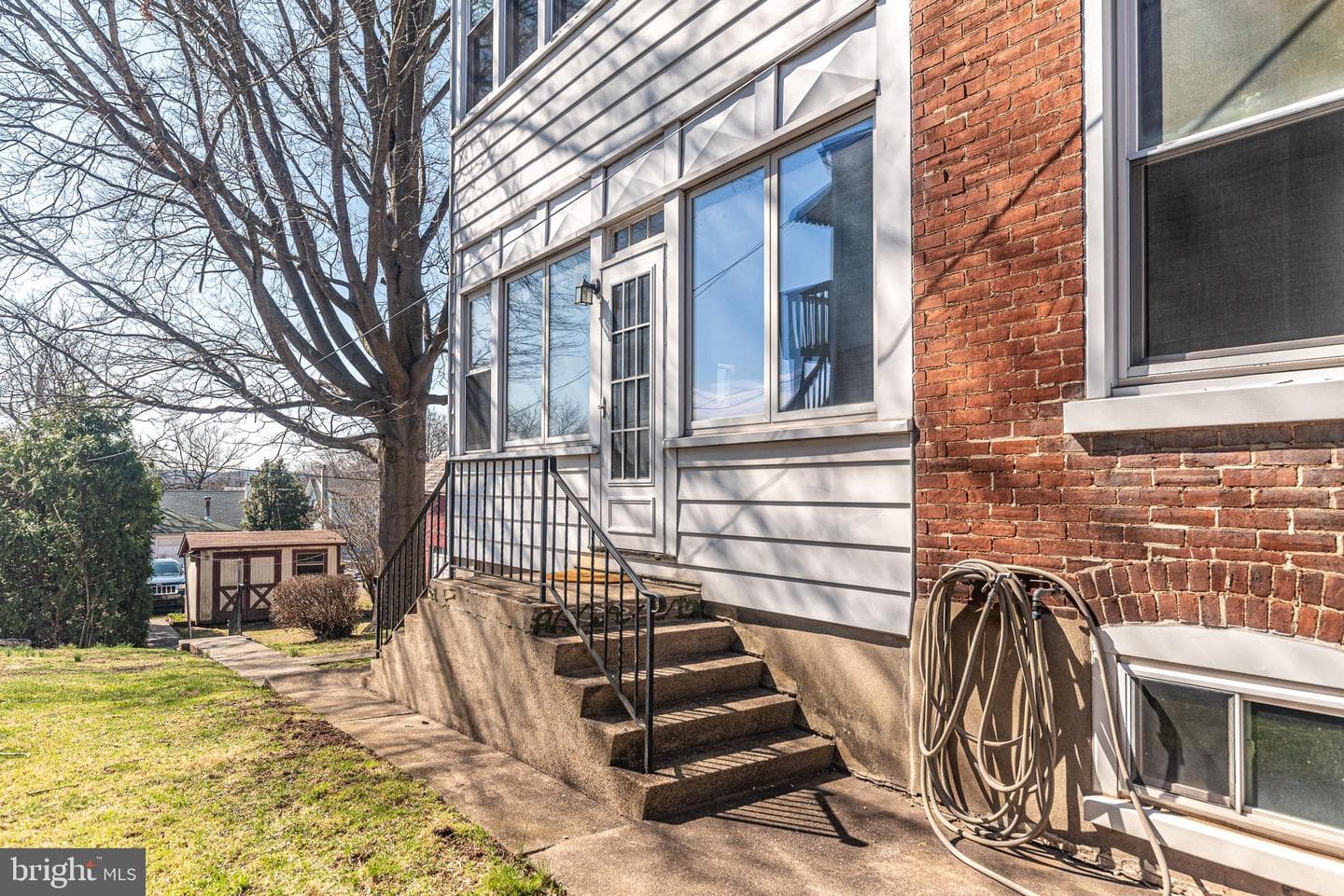 122 Jefferson Street photo 6