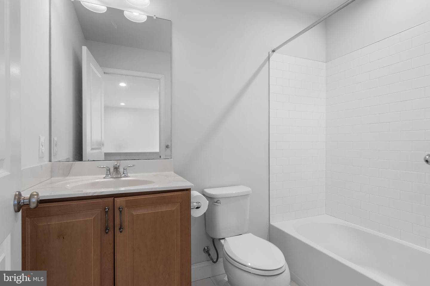 210 Ella Drive photo 30