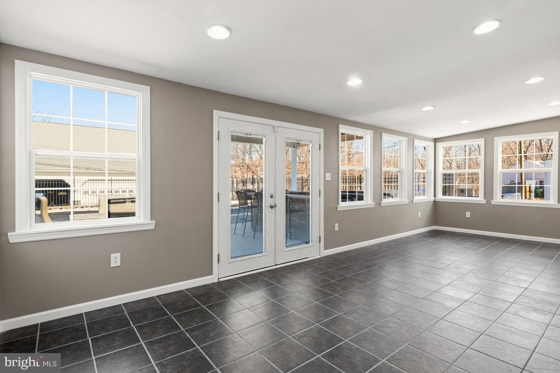 416 Stuart Ln photo 28