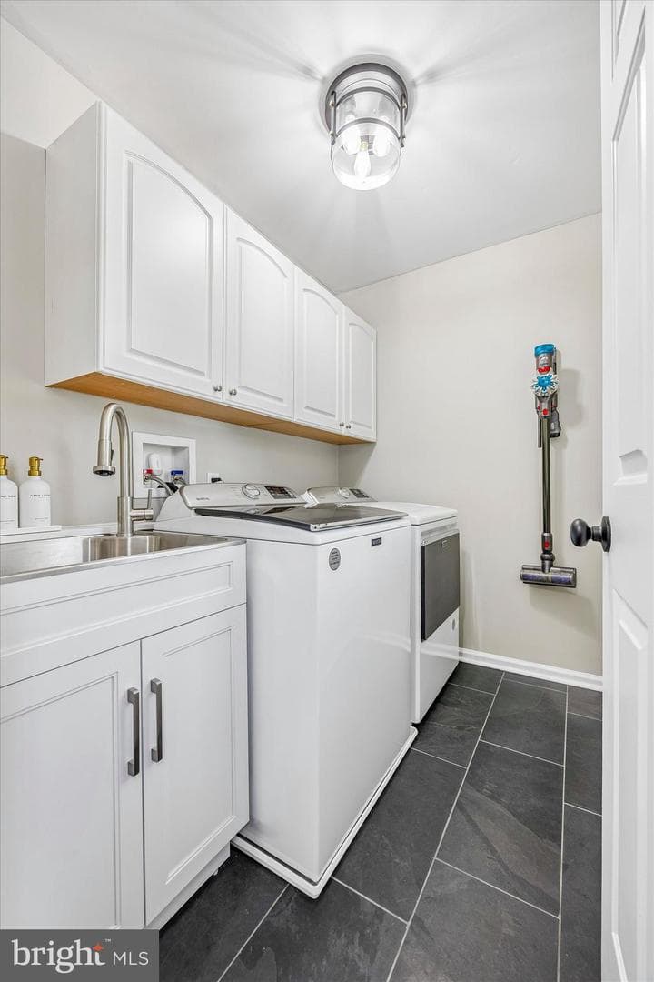 872 Roscommon Road photo 19