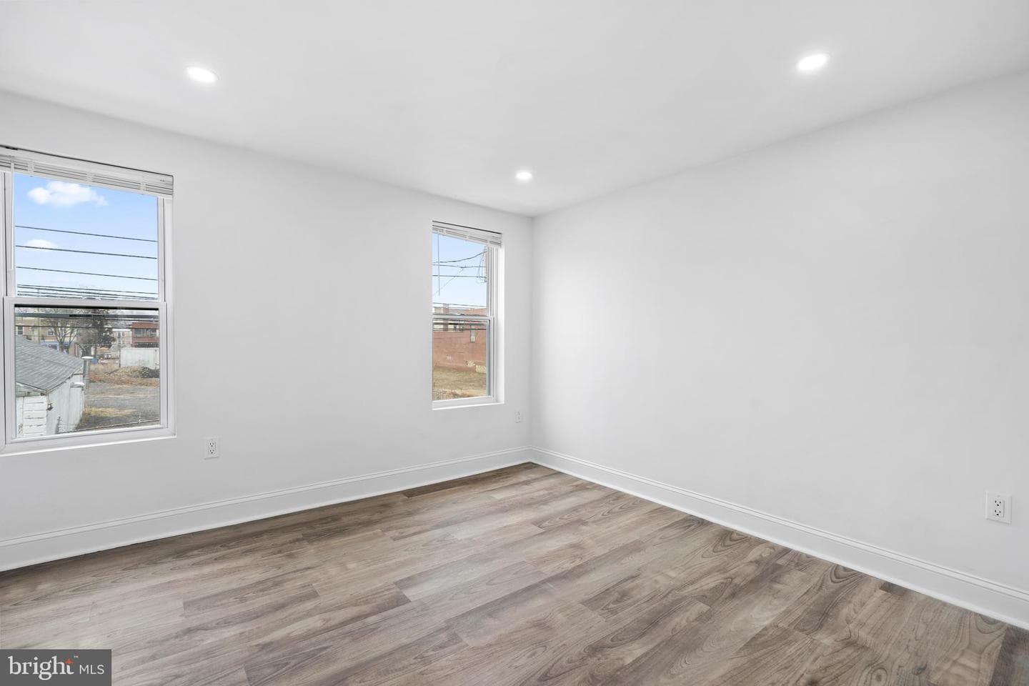 333 E Penn Street photo 15