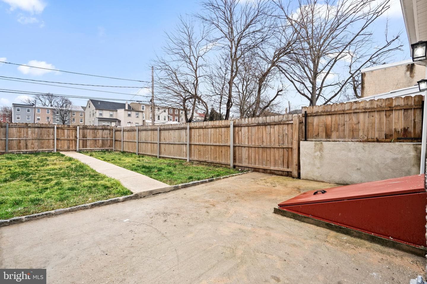 333 E Penn Street photo 24