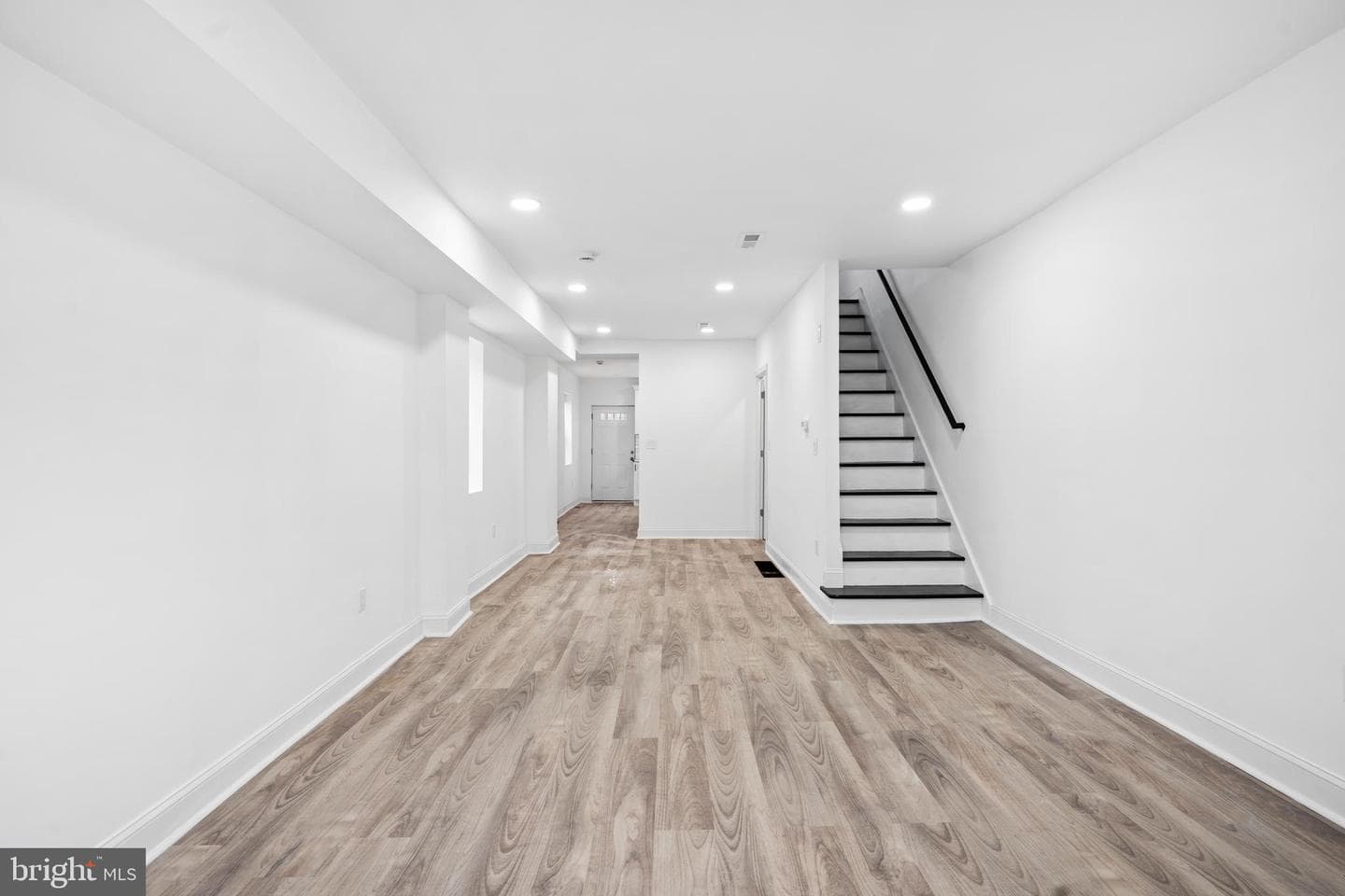 333 E Penn Street photo 4