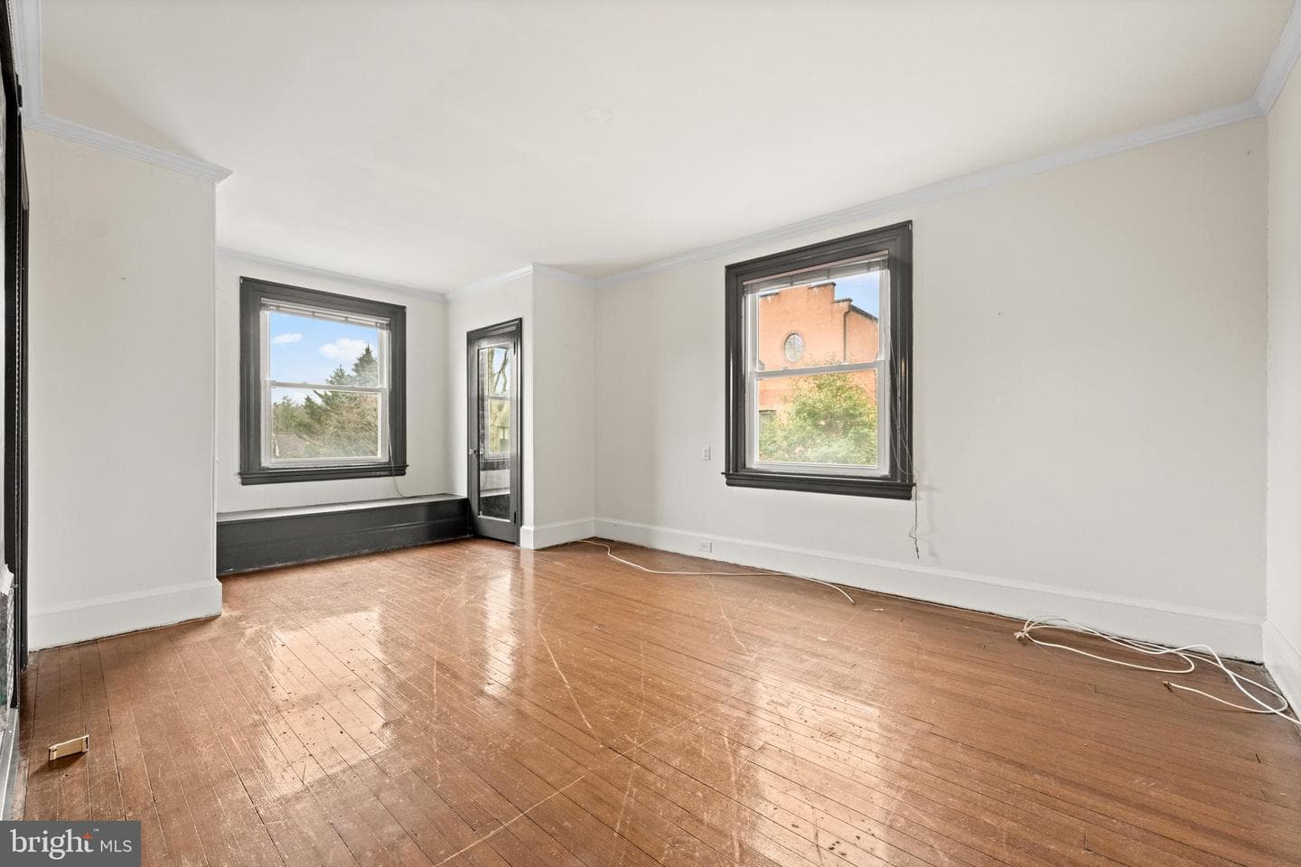 111 E Montgomery Avenue photo 36